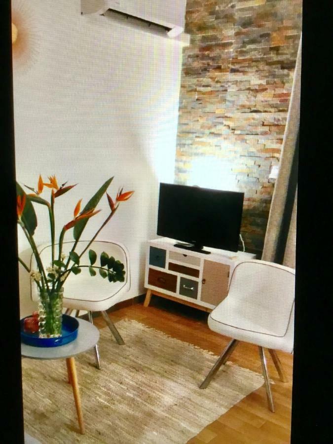 Studio Port D'Hyeres Vue Mer Et Iles De Porquerolles Et Port-Cros المظهر الخارجي الصورة